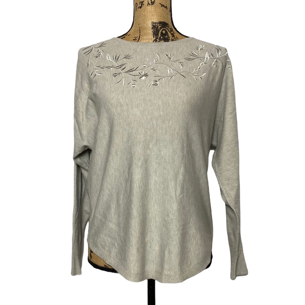 NWT Milano Taupe Floral Long Sleeve Crew Neck Top S